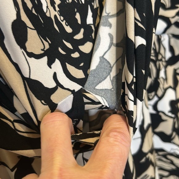 Dana Buchman Faux Wrap Floral Sleeveless V Neck Midi Dress in Brown Tan Cream - Picture 13 of 17